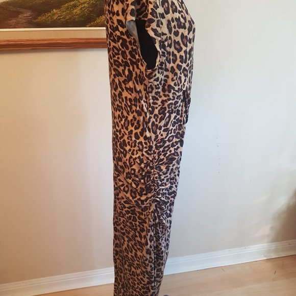 Dress - Picture 4 of 9